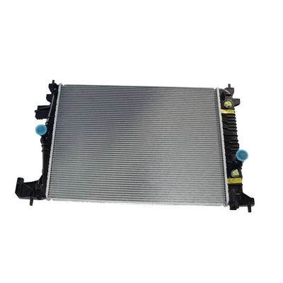 ราคาดี 26686969 ระบบเย็นอะไหล่รถยนต์ ถังน้ําสําหรับ Buick GL8S อัตโนมัติ ความทนทานสูง ออนไลน์